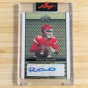 PATRICK MAHOMES II 2024 Leaf Metal Gold Vinyl Superfractor Auto Autograph 1/1